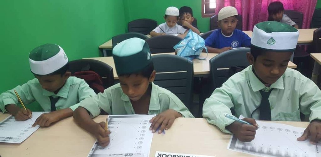 بداية العام الدراسي في فصل الروهينجيا