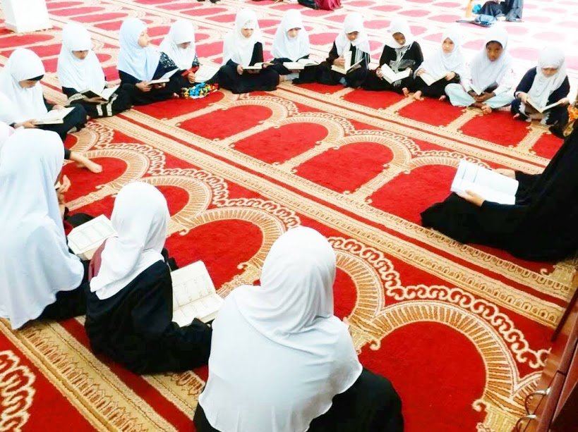 Opening a group for memorizing and Tajweed Holy Quran in cooperation with Itqan Establishment in Malaysia