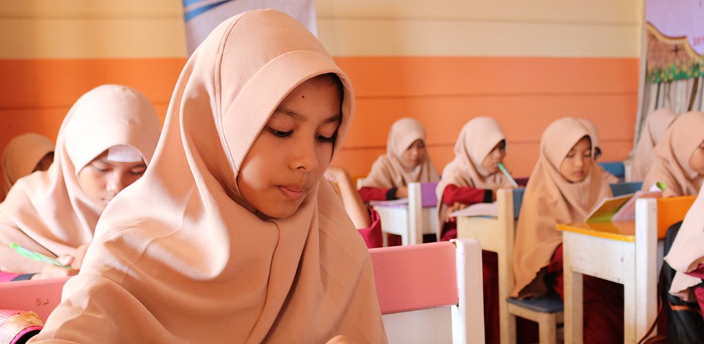 كفالة طالب ثانوي