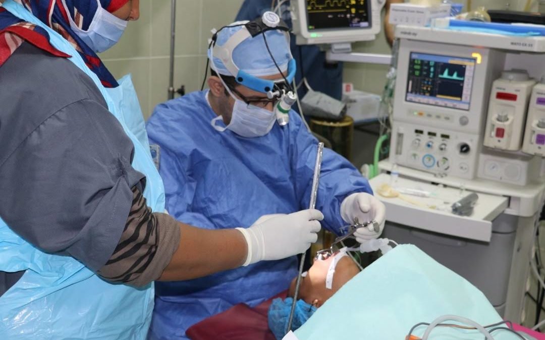 تقديم مساعدات علاجية لـ 10 حالات مرضية عاجلة